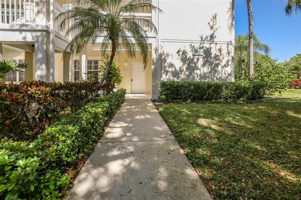 3803 54TH DRIVE W UNIT 101 BRADENTON, FL 34210