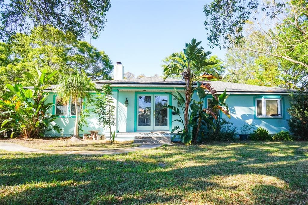 370 MEHLENBACHER ROAD BELLEAIR, FL 33756