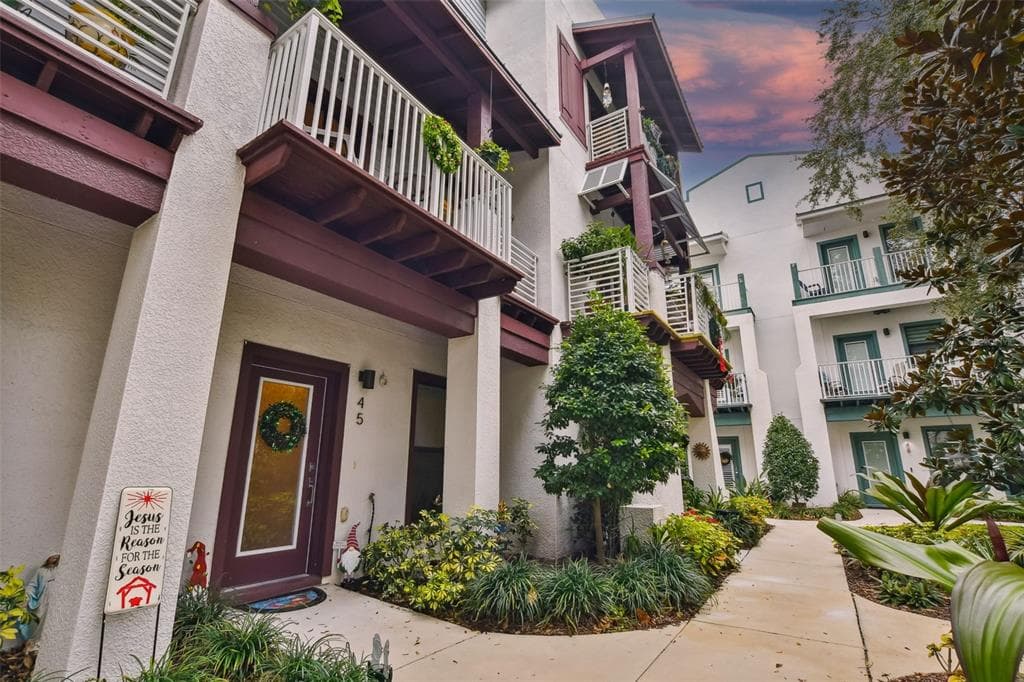 946 HIGHLAND AVENUE UNIT 45 DUNEDIN, FL 34698