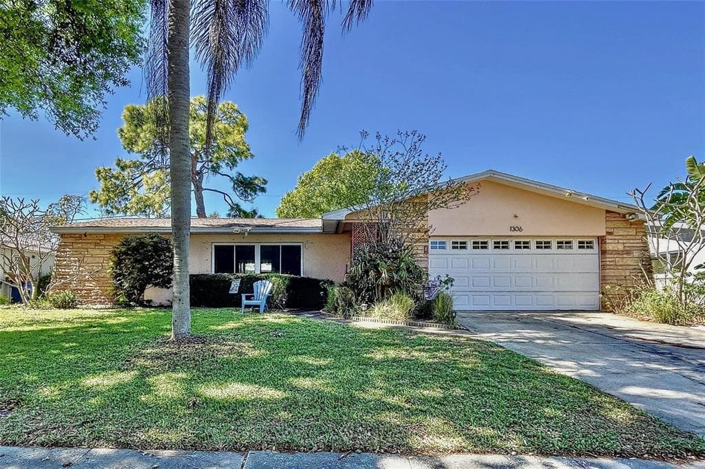 1306 WHISPERING PINES DRIVE CLEARWATER, FL 33764