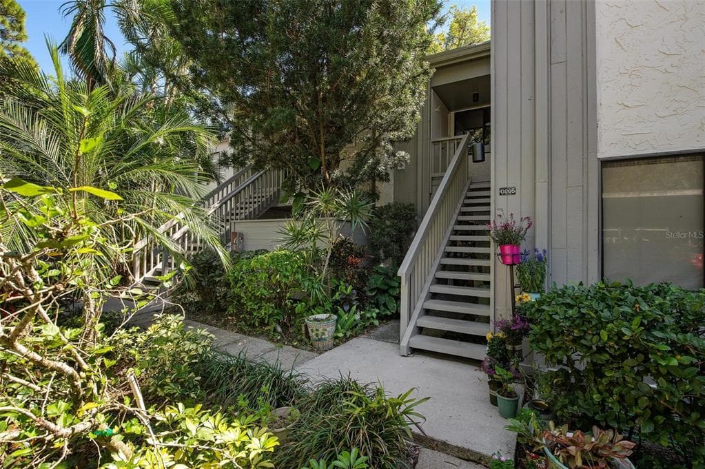 1620 BOATHOUSE CIRCLE UNIT 205 SARASOTA, FL 34231