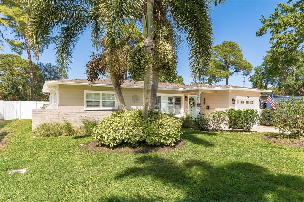 129 89TH AVENUE NE ST PETERSBURG, FL 33702