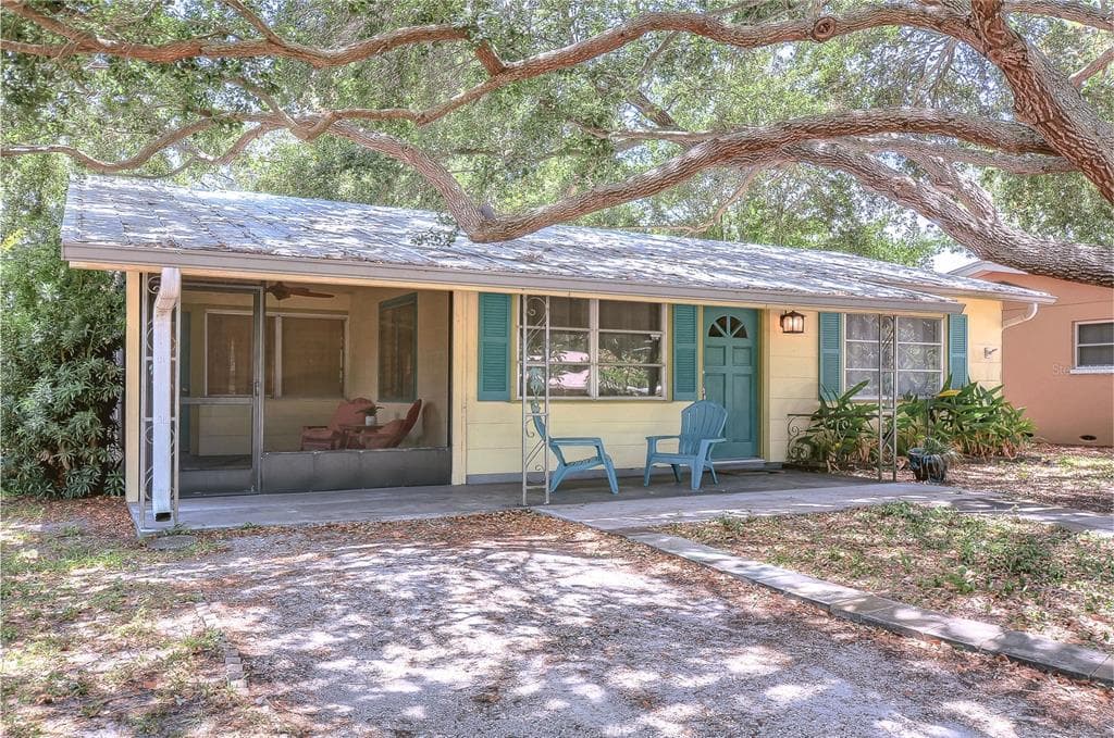 5210 NEWTON AVENUE S GULFPORT, FL 33707
