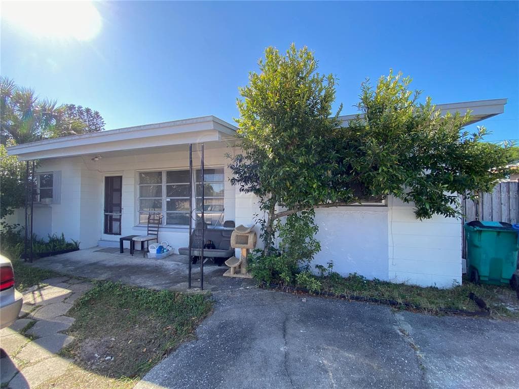8724 94TH AVENUE LARGO, FL 33777