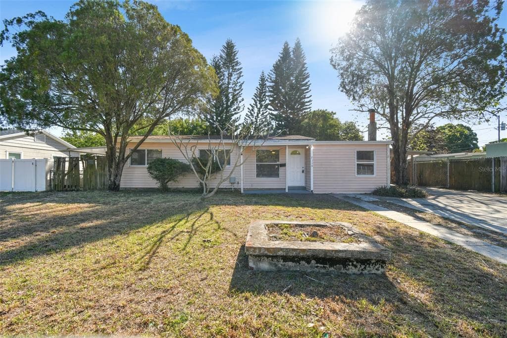 7115 ORPINE DRIVE N ST PETERSBURG, FL 33702