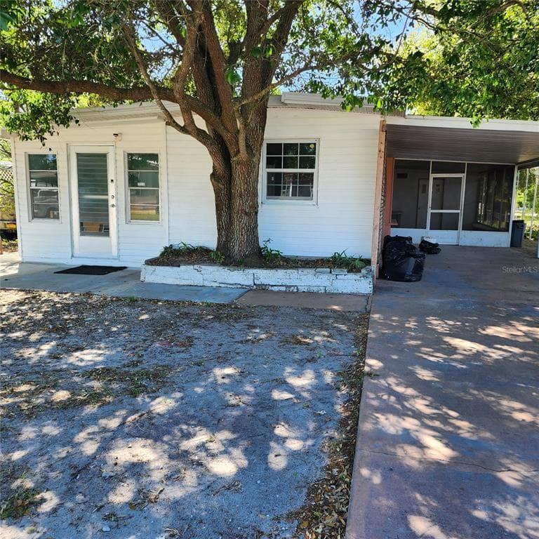 39114 FLORA AVENUE ZEPHYRHILLS, FL 33542