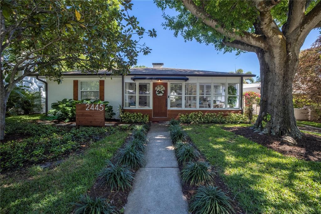 2445 WOODLAWN CIRCLE W