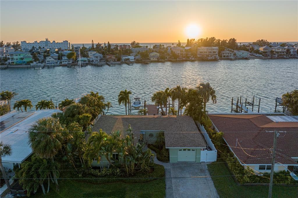 8840 GULF BOULEVARD ST PETE BEACH, FL 33706