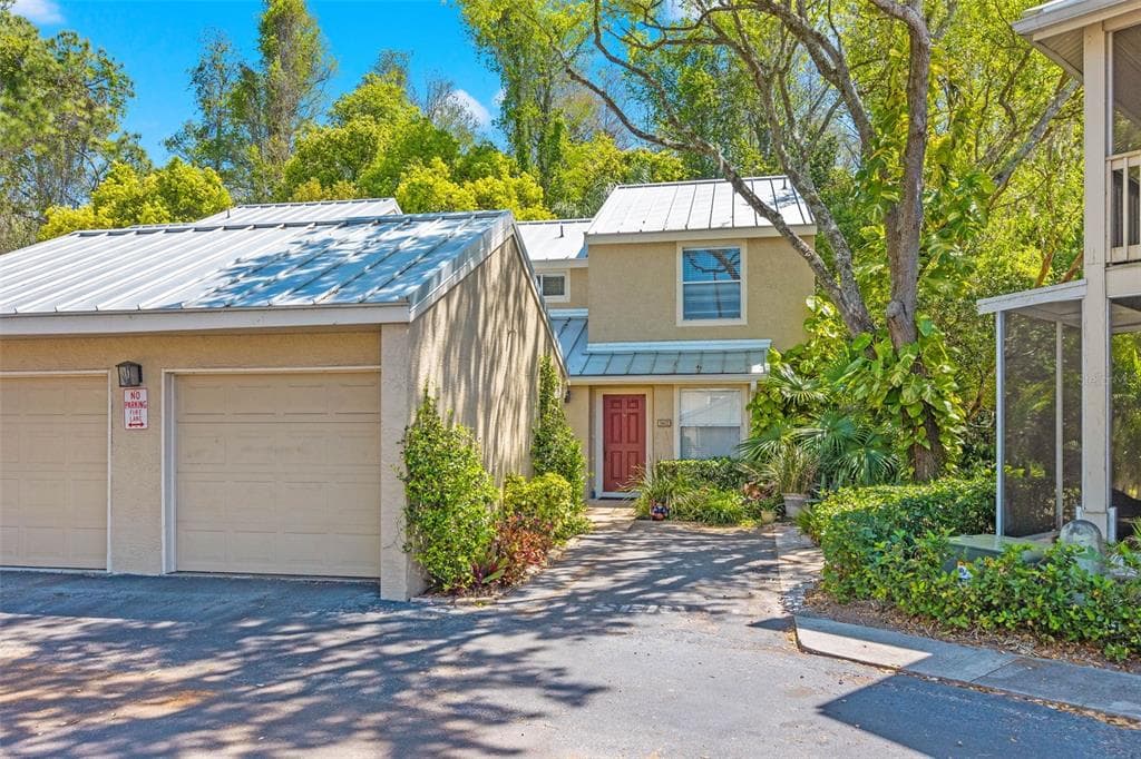 3402 CYPRESS HEAD COURT TAMPA, FL 33618