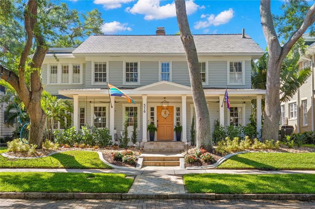 516 17TH AVENUE NE ST PETERSBURG, FL 33704