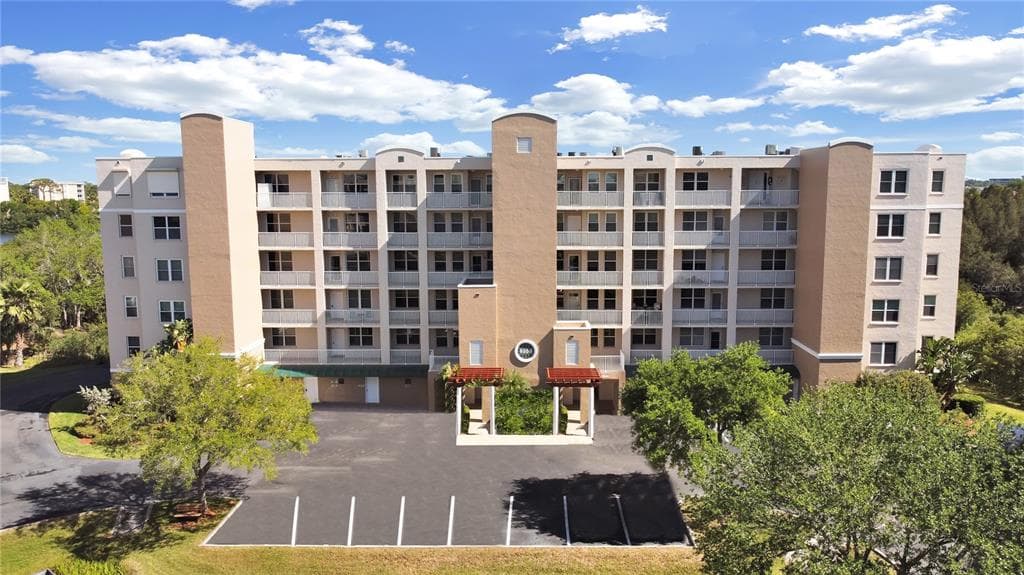 6550 SHORELINE DRIVE UNIT 7502 ST PETERSBURG, FL 33708
