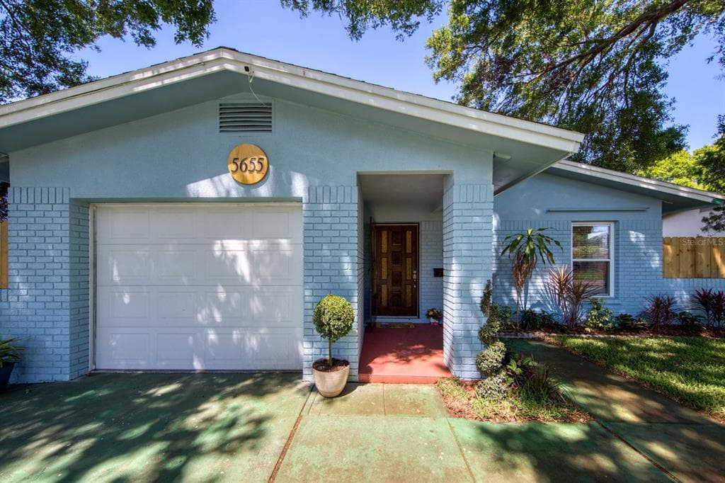 5655 12TH AVENUE N ST PETERSBURG, FL 33710