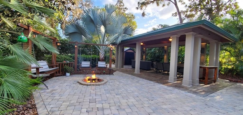 348 BEAR TRAIL LAKE WALES, FL 33898