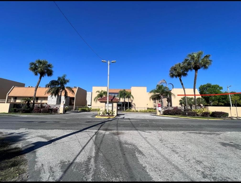 5820 N CHURCH AVENUE UNIT 135 TAMPA, FL 33614