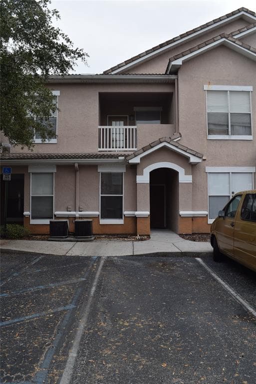 17973 VILLA CREEK DRIVE TAMPA, FL 33647