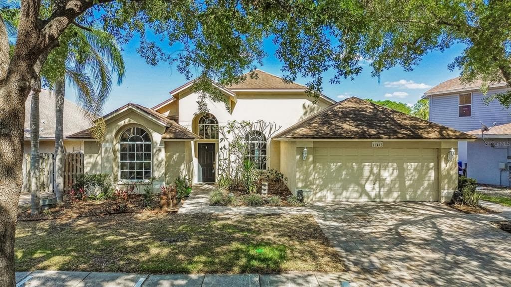 16413 LAKE HEATHER DRIVE TAMPA, FL 33618