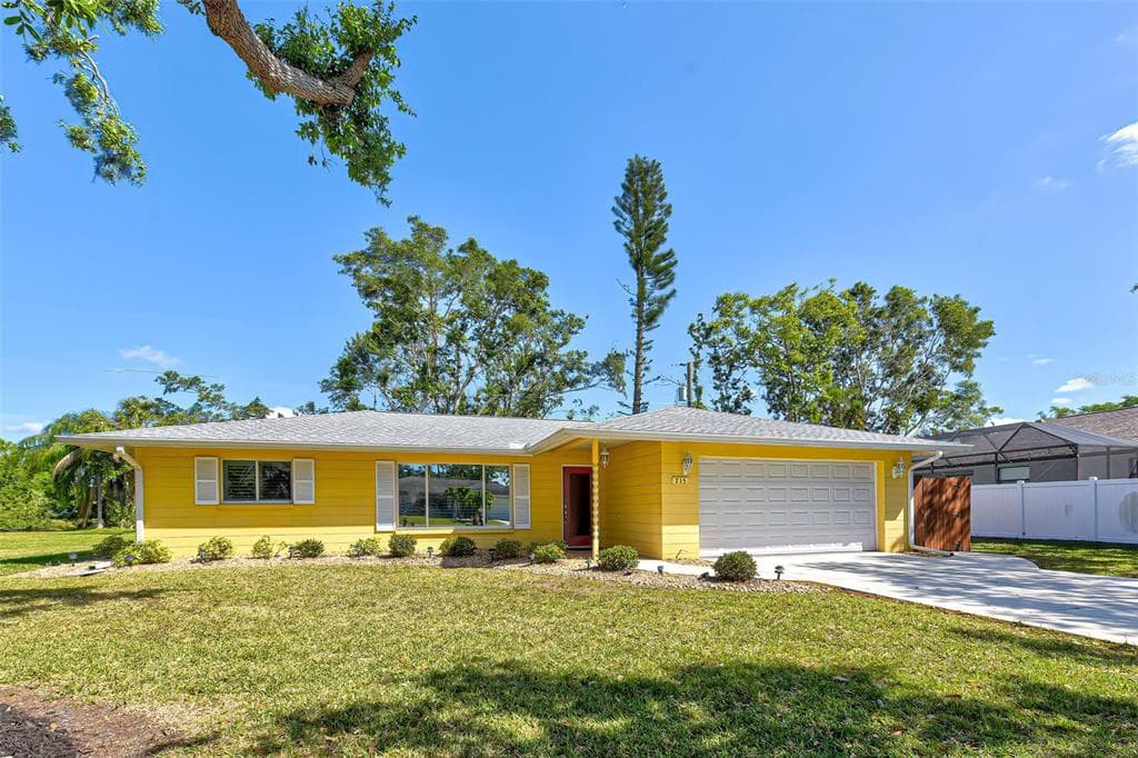 715 TANAGER ROAD VENICE, FL 34293