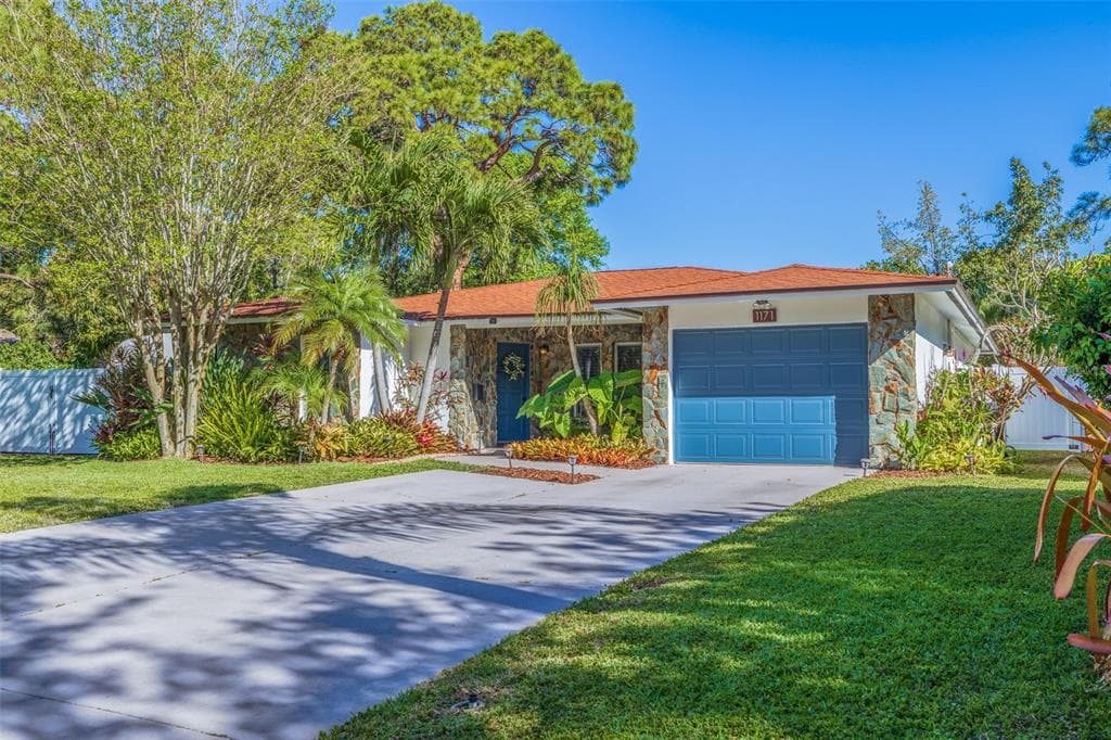 1171 WILLIAMS DRIVE S ST PETERSBURG, FL 33705