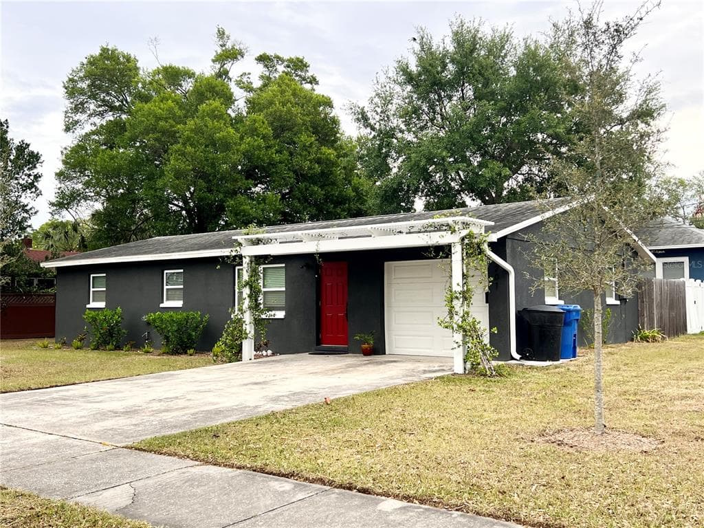 3201 JACKSON STREET N ST PETERSBURG, FL 33704