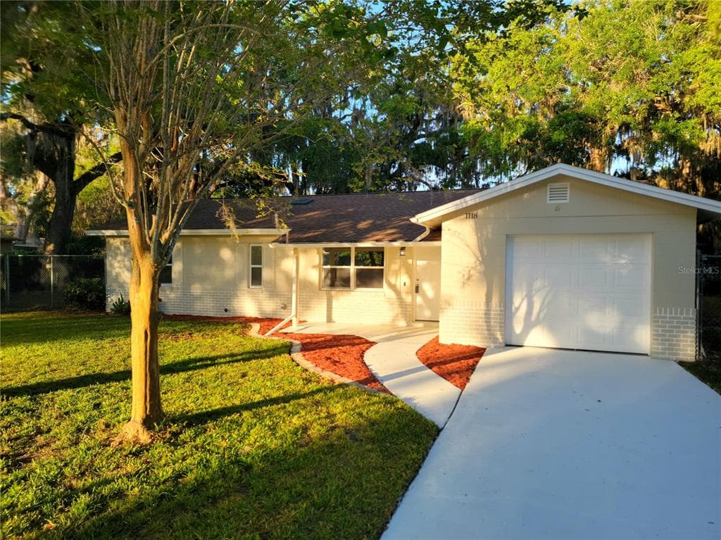 1718 LIME TREE DRIVE EDGEWATER, FL 32132