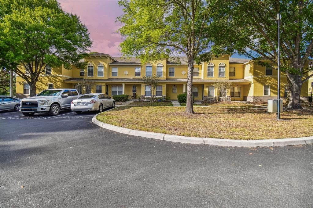 3314 SPY TOWER COURT VALRICO, FL 33594