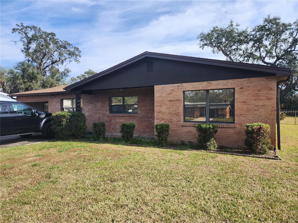 2823 CHABETT AVENUE LAKELAND, FL 33810