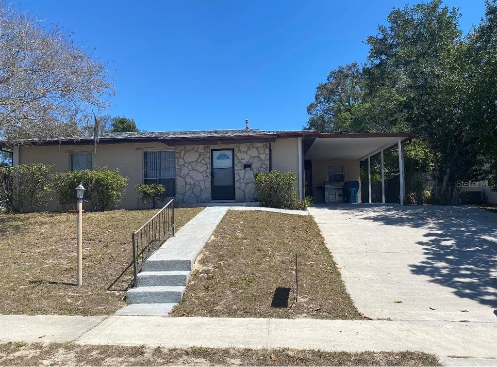 1050 COBBLESTONE DRIVE SPRING HILL, FL 34606
