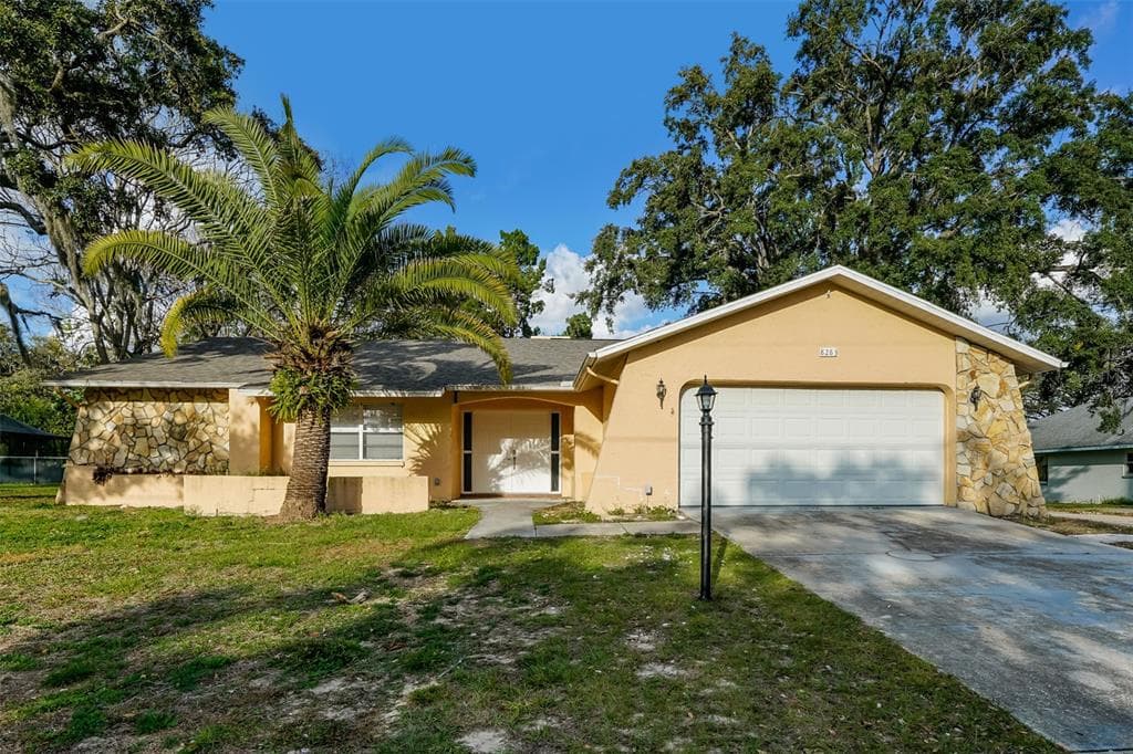 8283 ANNAPOLIS ROAD SPRING HILL, FL 34606