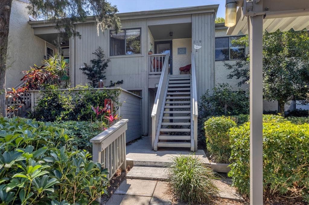 1622 CLOWER CREEK DRIVE UNIT 219 SARASOTA, FL 34231