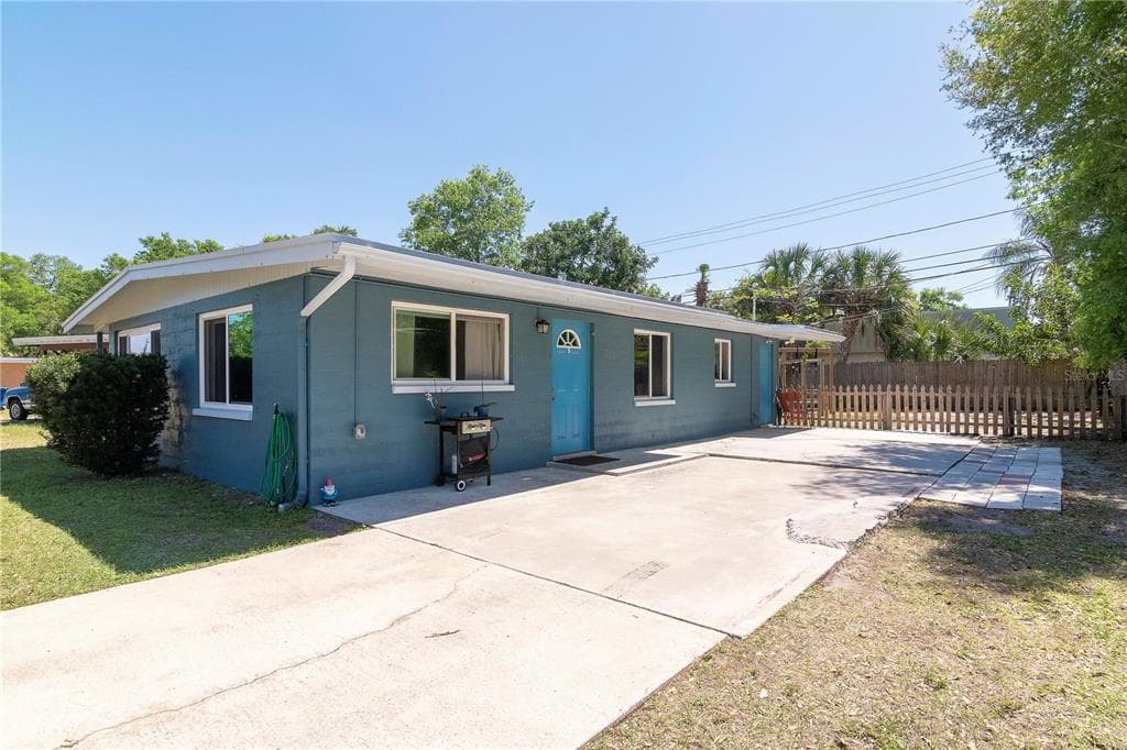 196 11TH AVENUE SW LARGO, FL 33770