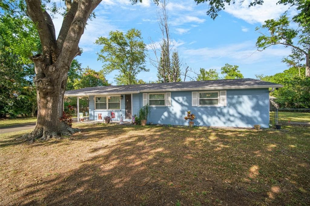 903 DIXIE MAID LANE VALRICO, FL 33594