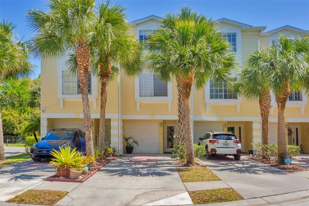 110 BRENT CIRCLE OLDSMAR, FL 34677