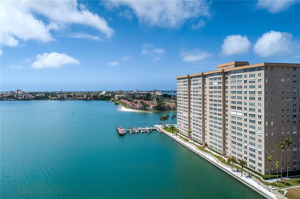 5200 BRITTANY DRIVE S UNIT 203 ST PETERSBURG, FL 33715