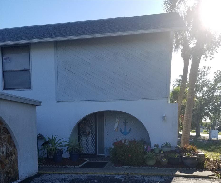 6810 BEACH BOULEVARD UNIT 11 HUDSON, FL 34667