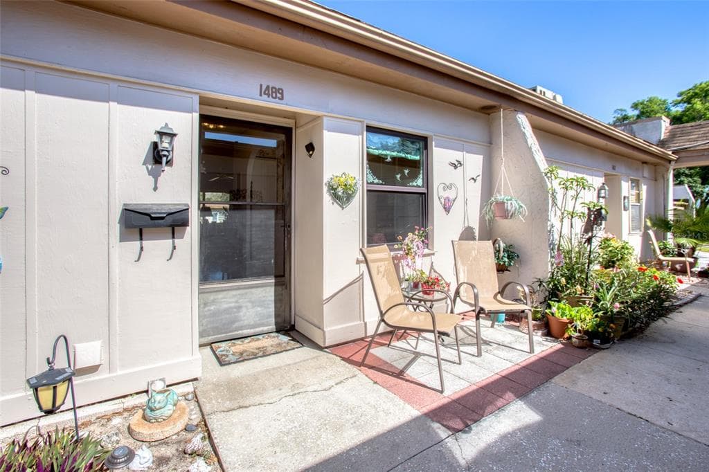 1489 FEATHER DRIVE CLEARWATER, FL 33759