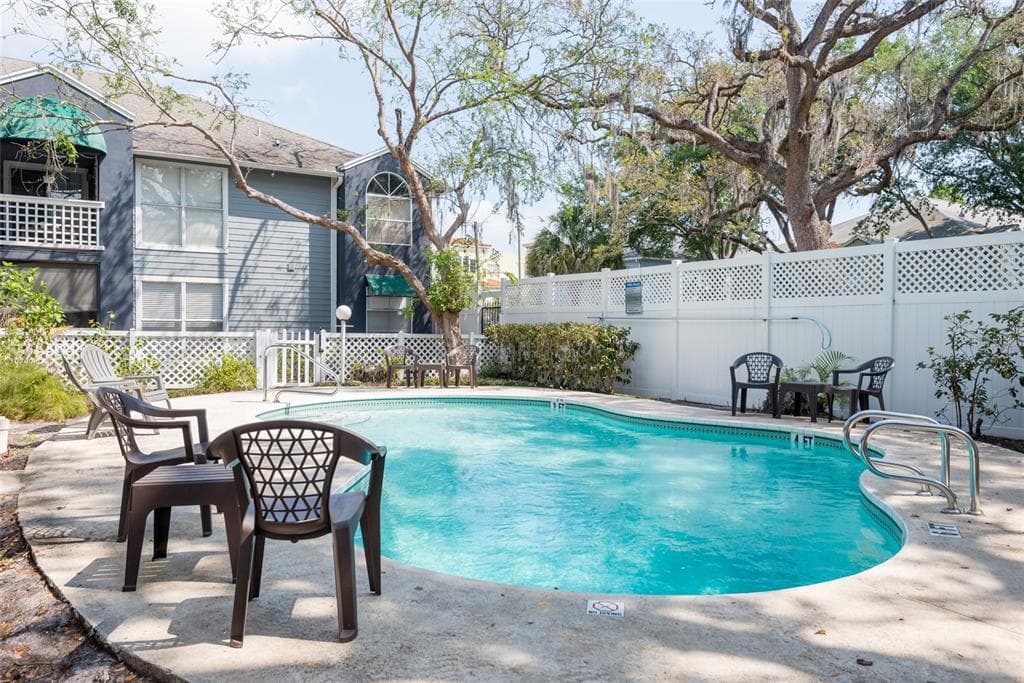 606 S ALBANY AVENUE UNIT 15 TAMPA, FL 33606