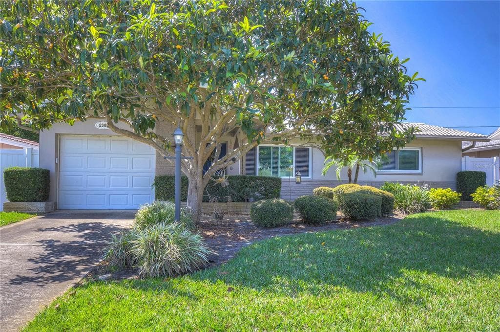 2380 TUDOR LANE CLEARWATER, FL 33763