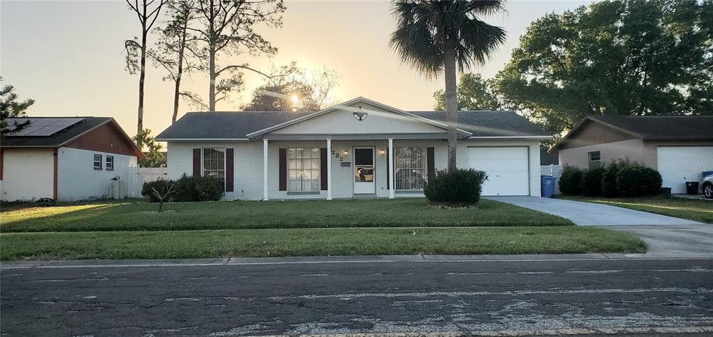 7232 RIVERWOOD BOULEVARD TAMPA, FL 33615