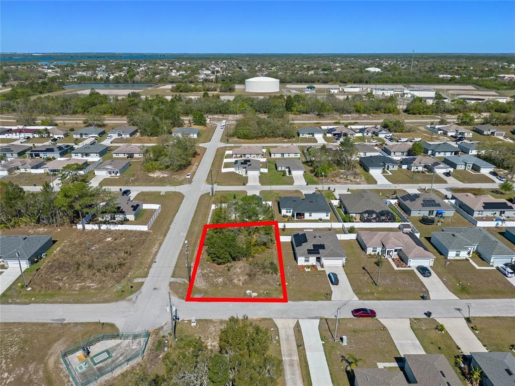 1 ZINNIA LANE E POINCIANA, FL 34759