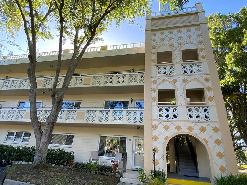 2285 ISRAELI DRIVE UNIT 61 CLEARWATER, FL 33763