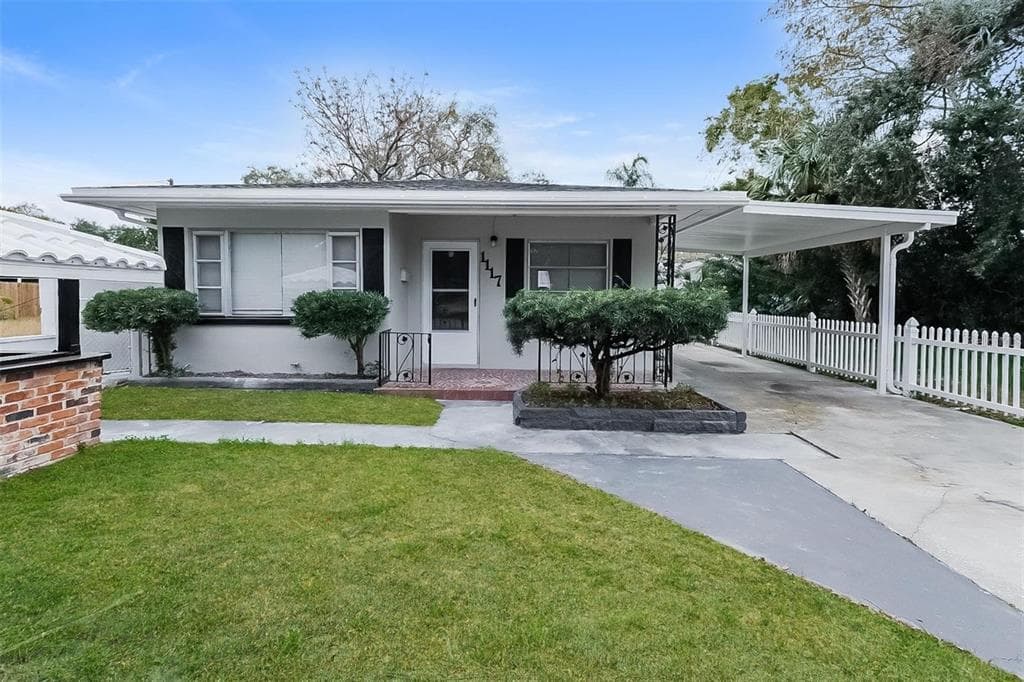 1117 LA SALLE STREET CLEARWATER, FL 33755