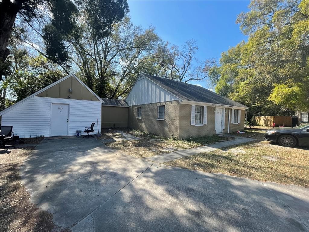 1403 COLLEGE PARK LANE UNIT C TAMPA, FL 33612