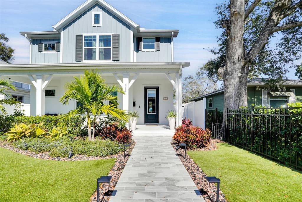 511 31ST AVENUE N ST PETERSBURG, FL 33704