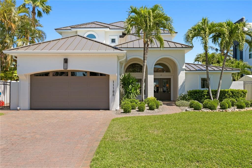 11185 8TH STREET E TREASURE ISLAND, FL 33706