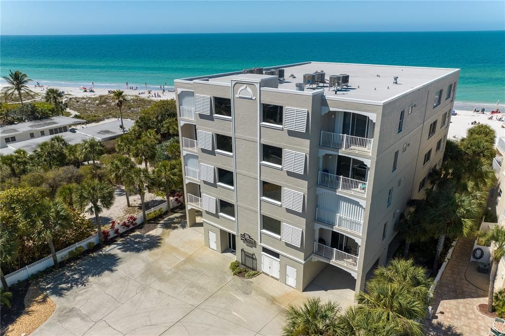 19600 GULF BOULEVARD UNIT 402 INDIAN SHORES, FL 33785