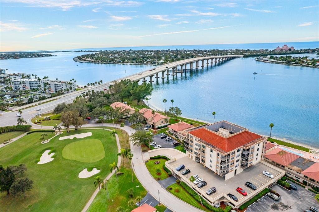 6279 SUN BOULEVARD UNIT 505 ST PETERSBURG, FL 33715
