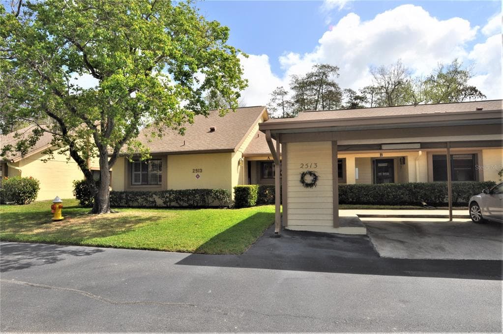 2513 OAKLEAF LANE UNIT 26A CLEARWATER, FL 33763