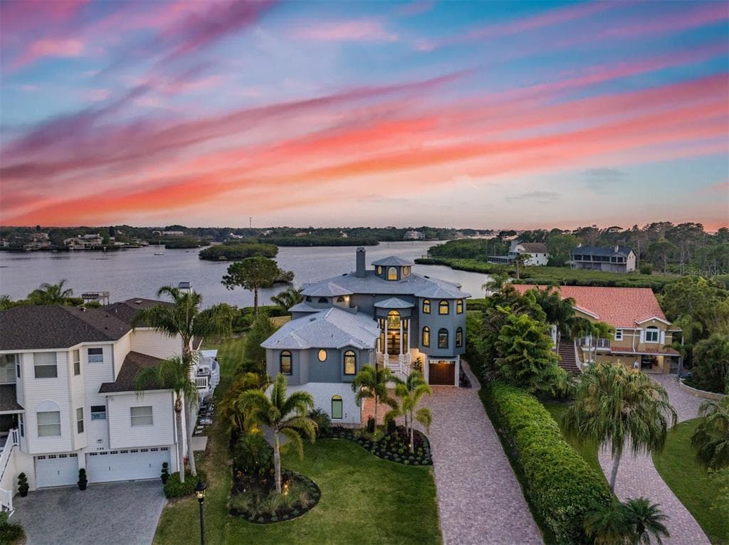 148 SANCTUARY DRIVE CRYSTAL BEACH, FL 34681