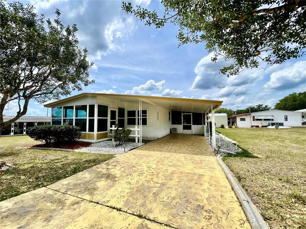 10135 HAMP DRIVE DADE CITY, FL 33525