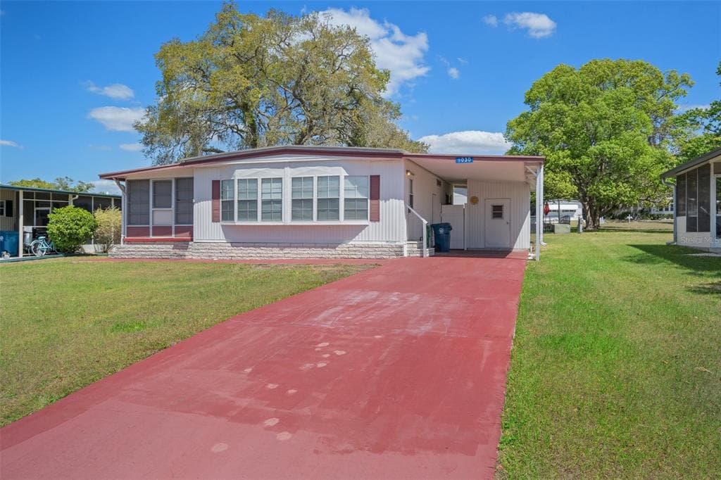 8030 FIRST CIRCLE DRIVE BROOKSVILLE, FL 34613